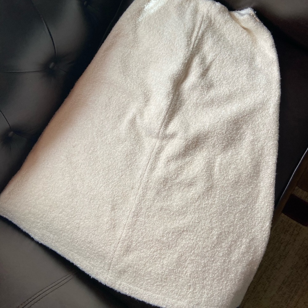 Long wool skirt